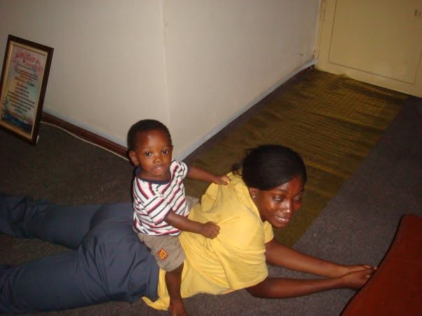 funke allen playing with kid 10161916852502266 292047779245059847 n